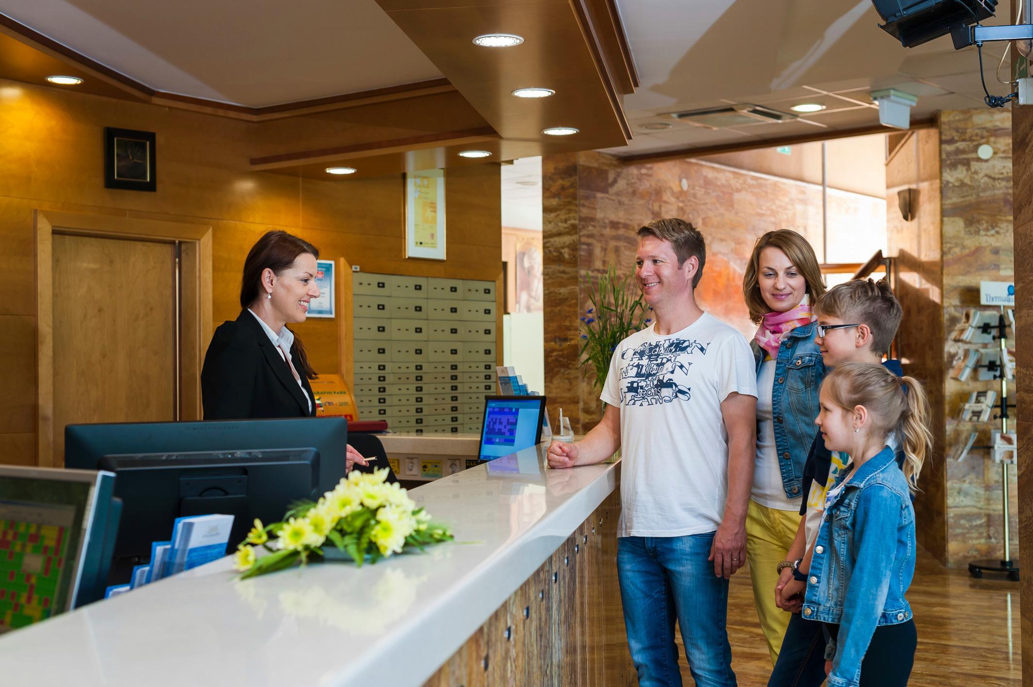 Hotel Termal - Terme 3000 - Sava Hotels & Resorts Моравське Топлице Екстер'єр фото